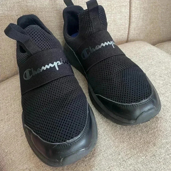 Champion Shoes - Champion women’s sneakers size 8